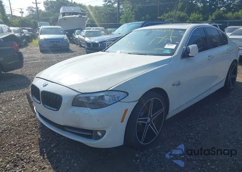 2012 BMW 528I xDrive из США, поврежденный, VIN WBAXH5C51CDW10155